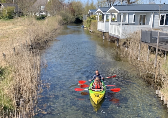 Met de kano het Veerse Meer op