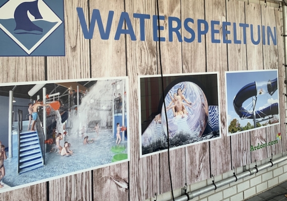 Indoor waterspeeltuin