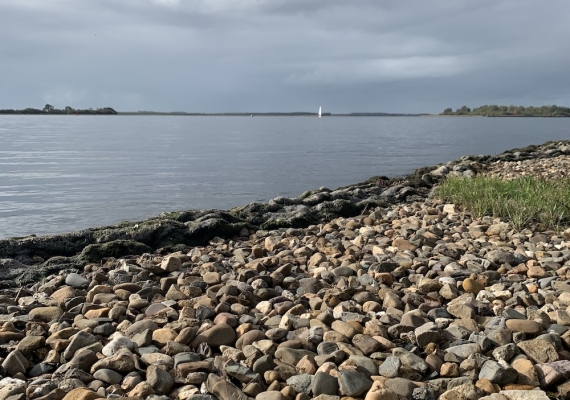 Vanaf de Paardekreek wandelen langs Veerse Meer